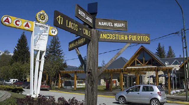 Hosteria Aca Al Sur Villa La Angostura Kültér fotó