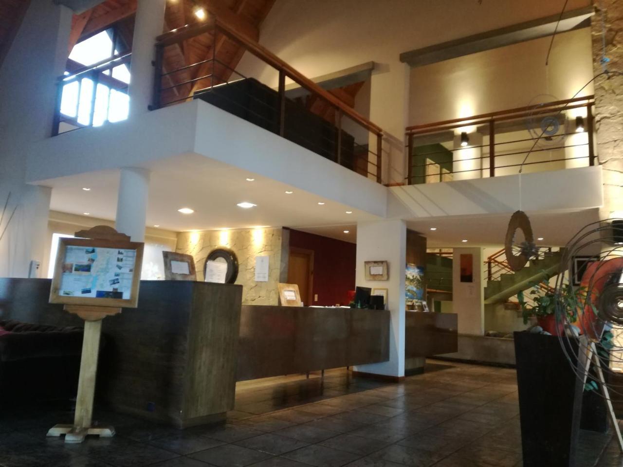 Hosteria Aca Al Sur Villa La Angostura Kültér fotó
